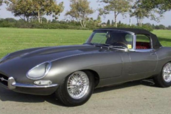 1964 Jaguar Etype-Seitenansicht3
